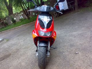 Aprilia 4 foto 1