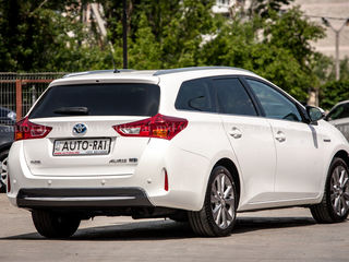 Toyota Auris foto 4