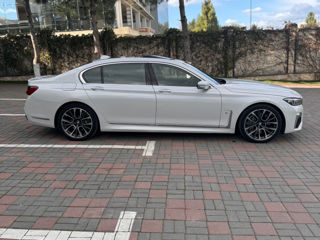 BMW 7 Series foto 8