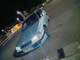 Toyota Carina foto 4