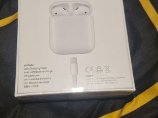 Apple AirPods 2 With Lightning Charging Case White. foto 5