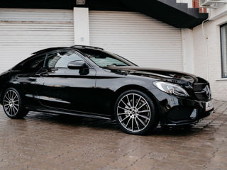 Mercedes C-Class Coupe foto 2