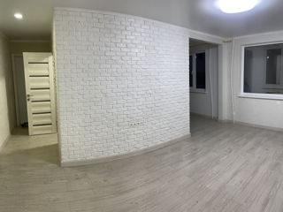 Apartament cu 3 camere, 60 m², Botanica, Chișinău foto 5