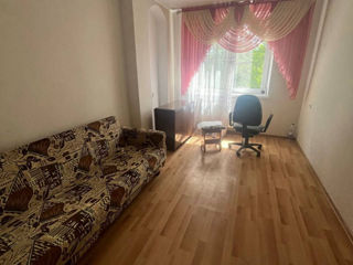 Apartament cu 2 camere, 56 m², Buiucani, Chișinău foto 3