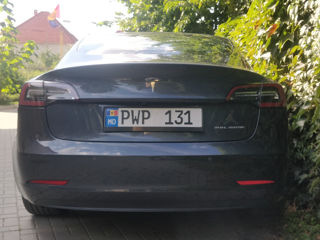 Tesla Model 3 foto 5