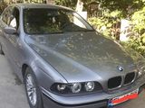 BMW 5 Series foto 1