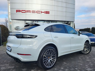 Porsche Cayenne Coupe foto 5