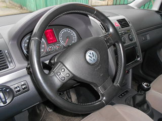 Volkswagen Touran foto 5