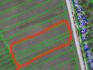 Vind sau schimb.teren pentru afaceri la traseu(prima linie).1 ha.земельный участок.