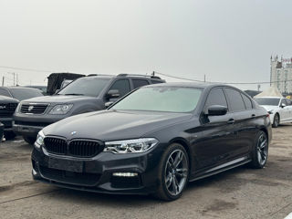 BMW 5 Series foto 3