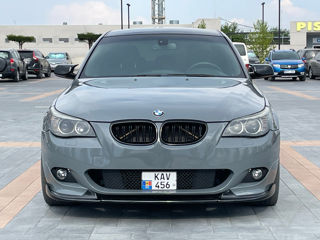 BMW 5 Series foto 2