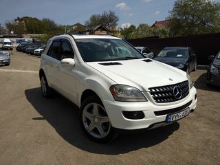 Mercedes ML Class foto 1