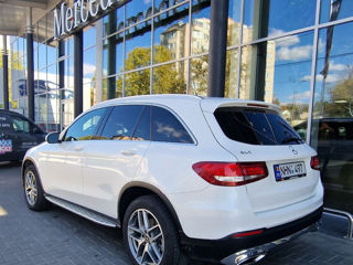 Mercedes GLC foto 6