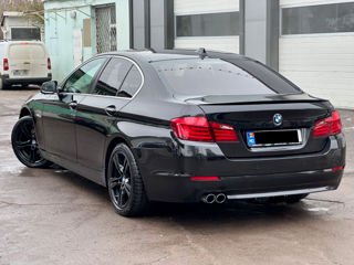 BMW 5 Series foto 5