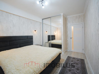 Apartament cu 2 camere, 63 m², Buiucani, Chișinău foto 3