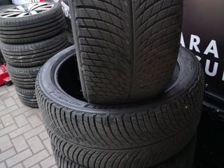 R22 285/35 Michelin Alpine Noi