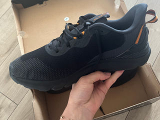 Adidasi Under Armour foto 4