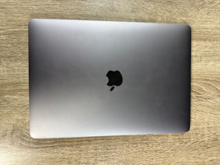 MacBook Pro 13-inch (2019) – 8GB RAM, i5, 256GB SSD foto 3