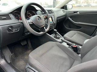 Volkswagen Jetta foto 9