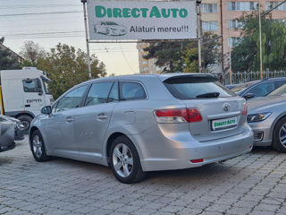 Toyota Avensis foto 6