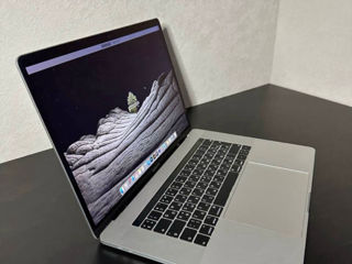MacBook Pro 15-inch, 2018 года foto 3