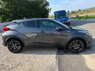 Toyota C-HR foto 3