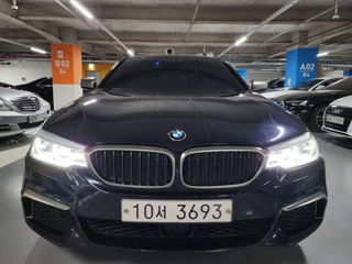 BMW 5 Series foto 3