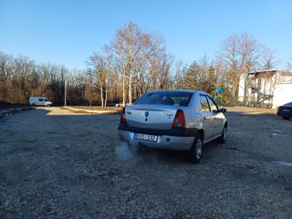 Dacia Logan foto 3