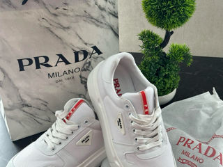 Prada - aduse din Italia !!!