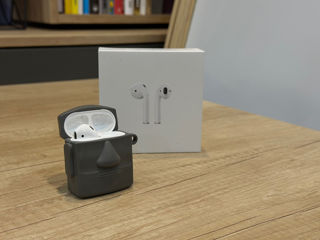 Airpods 2nd gen (model: A2031)