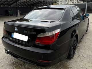 BMW 5 Series foto 3