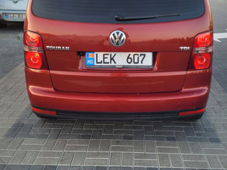 Volkswagen Touran foto 4