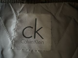 Куртки Calvin Klein 100% оригинальные размер M/L в идеальном состоянии!!! foto 2