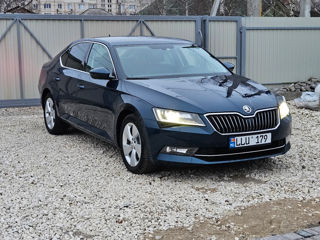 Skoda Superb foto 3