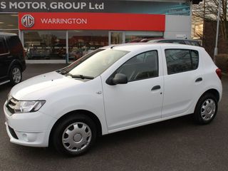 Dacia Logan foto 3