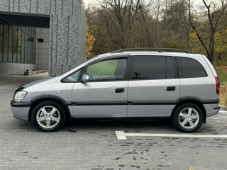 Opel Zafira foto 5