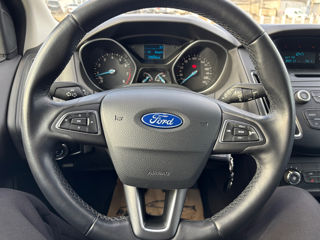 Ford Focus foto 8