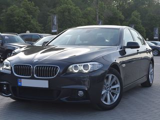 BMW 5 Series foto 1