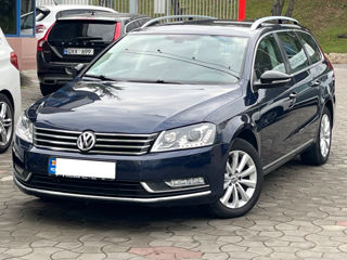 Volkswagen Passat foto 3