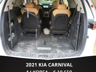 KIA Carnival foto 9