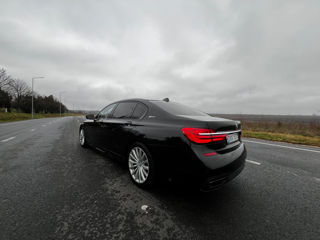 BMW 7 Series foto 4