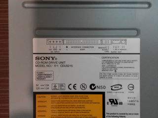 CD-ROM Sony / DVD-RW Asus (ide/pata)