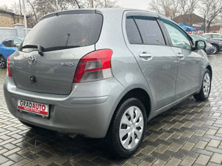 Toyota Yaris foto 3