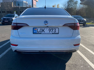 Volkswagen Jetta foto 6