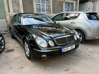 Mercedes E-Class foto 9