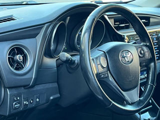 Toyota Auris foto 4