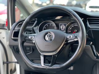 Volkswagen Touran foto 13