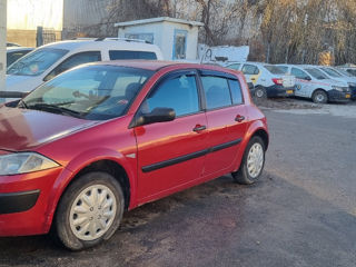 Renault Megane foto 2