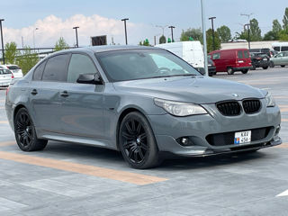 BMW 5 Series foto 3