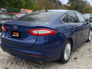 Ford Fusion foto 3